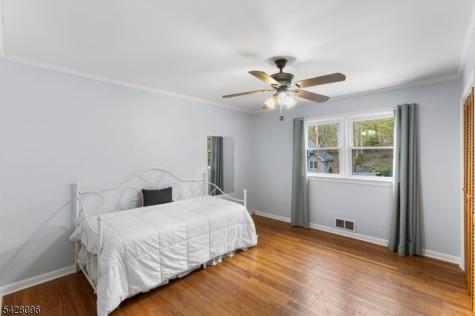 54 Reidy Place West Milford NJ 07421