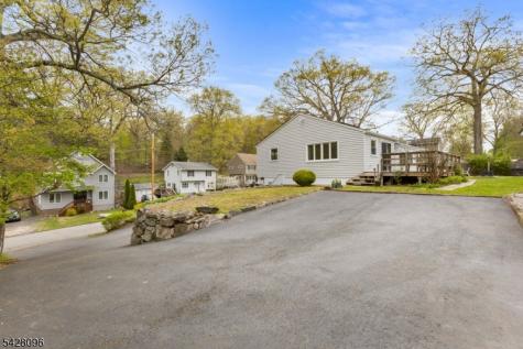 54 Reidy Place West Milford NJ 07421
