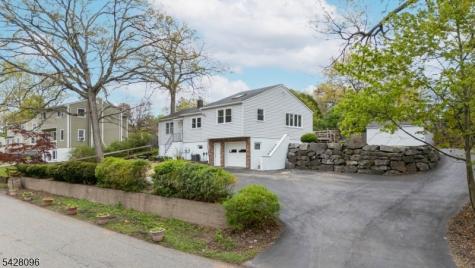 54 Reidy Place West Milford NJ 07421