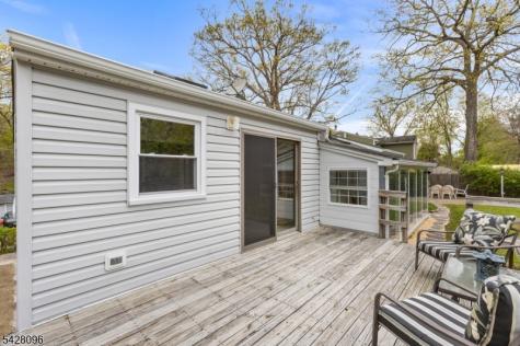 54 Reidy Place West Milford NJ 07421
