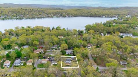 54 Reidy Place West Milford NJ 07421