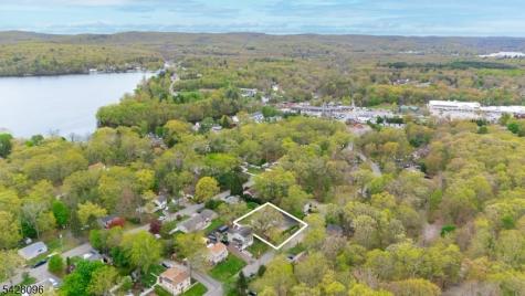54 Reidy Place West Milford NJ 07421