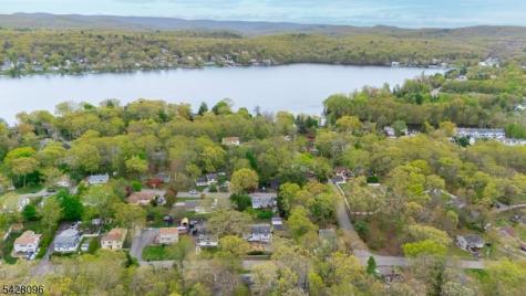 54 Reidy Place West Milford NJ 07421