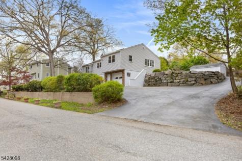 54 Reidy Place West Milford NJ 07421