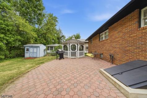 22 Macedulski Terrace South Amboy NJ 08879