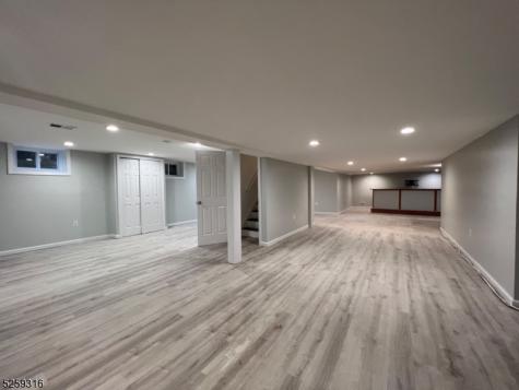 890 Crescent Drive Rahway NJ 07065