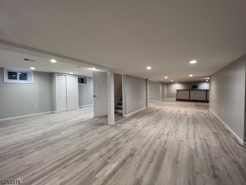 890 Crescent Drive Rahway NJ 07065