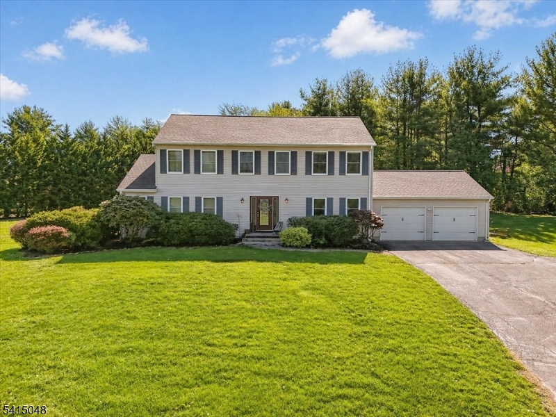 5 Fisher Court East Amwell NJ 08551