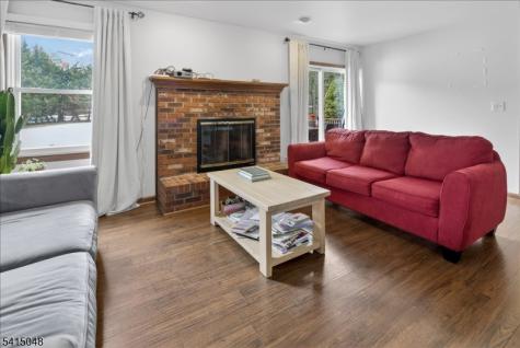 5 Fisher Court East Amwell NJ 08551