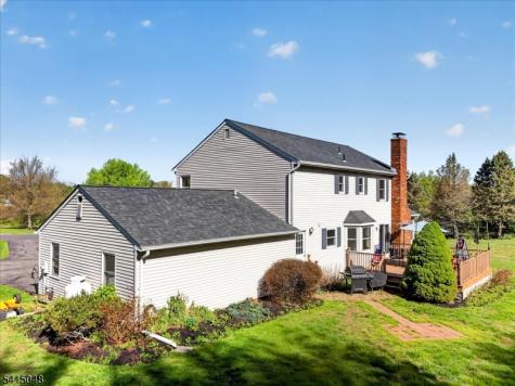 5 Fisher Court East Amwell NJ 08551