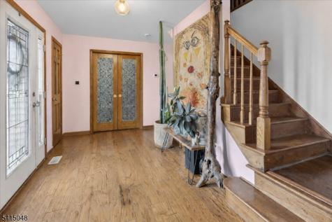 5 Fisher Court East Amwell NJ 08551