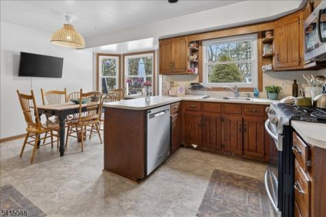 5 Fisher Court East Amwell NJ 08551