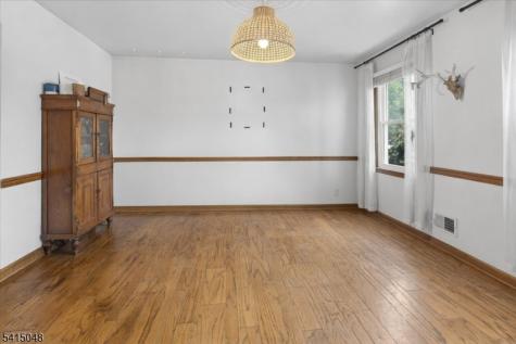 5 Fisher Court East Amwell NJ 08551