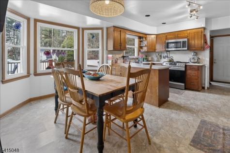 5 Fisher Court East Amwell NJ 08551