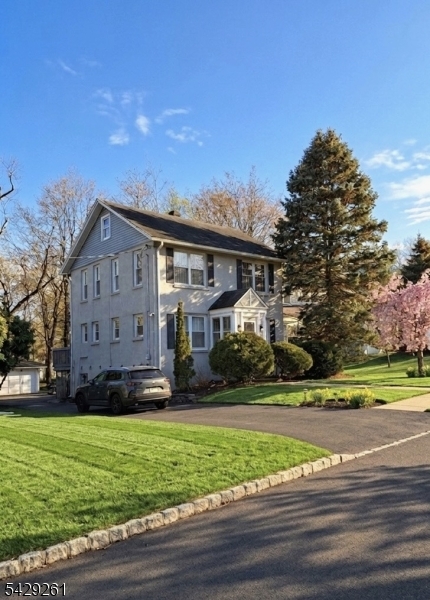 12 Winding Way West Orange NJ 07052