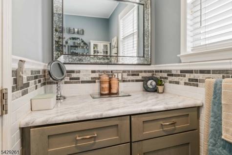 12 Winding Way West Orange NJ 07052