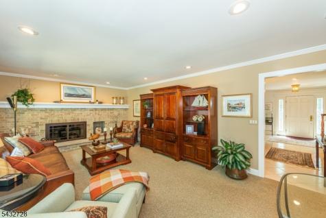 68 Musiker Avenue Randolph NJ 07869