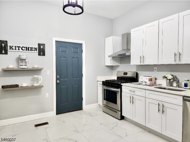 55 Morton Place East Orange NJ 07017