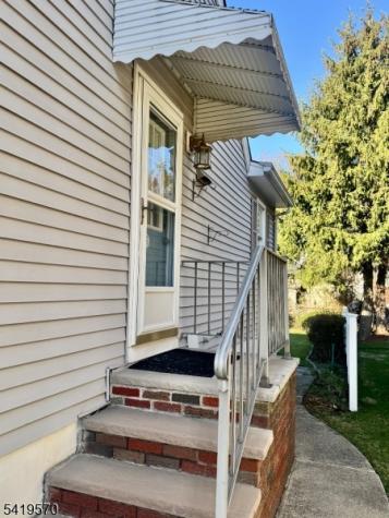 689 Linden Avenue Ridgefield NJ 07657