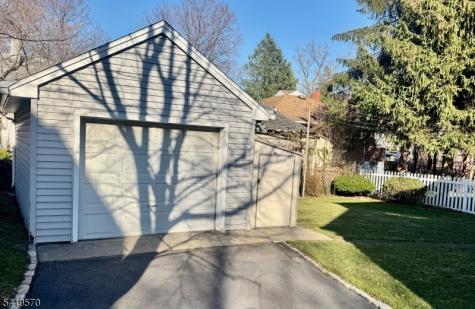 689 Linden Avenue Ridgefield NJ 07657