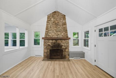 330 Springbrook Trail Sparta NJ 07871