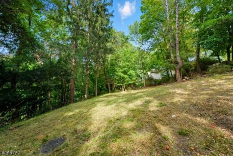 330 Springbrook Trail Sparta NJ 07871