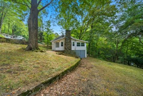 330 Springbrook Trail Sparta NJ 07871