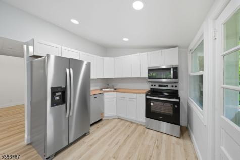 330 Springbrook Trail Sparta NJ 07871