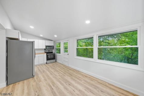 330 Springbrook Trail Sparta NJ 07871