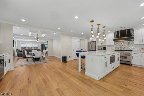 676 Ridgewood Road Oradell NJ 07649