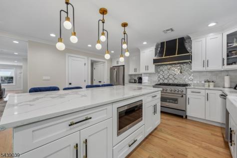 676 Ridgewood Road Oradell NJ 07649