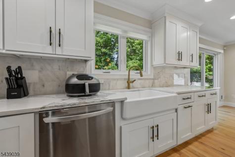 676 Ridgewood Road Oradell NJ 07649