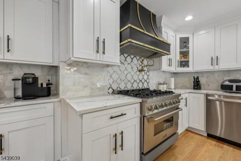 676 Ridgewood Road Oradell NJ 07649