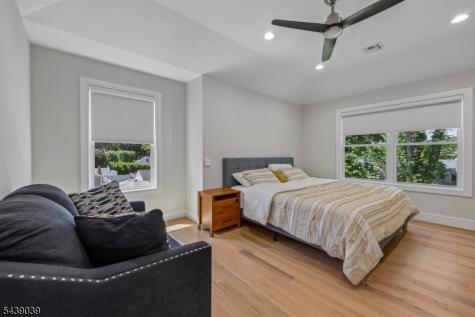 676 Ridgewood Road Oradell NJ 07649