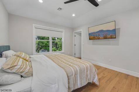 676 Ridgewood Road Oradell NJ 07649