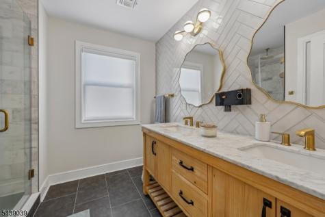 676 Ridgewood Road Oradell NJ 07649