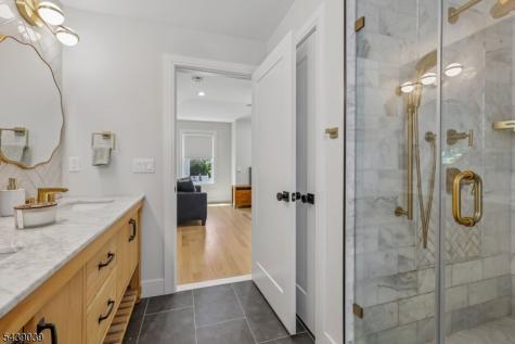 676 Ridgewood Road Oradell NJ 07649