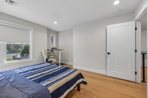 676 Ridgewood Road Oradell NJ 07649