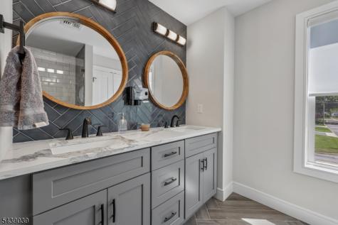 676 Ridgewood Road Oradell NJ 07649