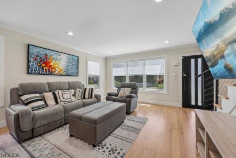 676 Ridgewood Road Oradell NJ 07649