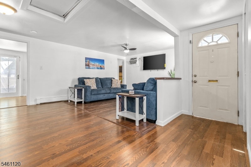 6720 Jackson Street Guttenberg NJ 07093
