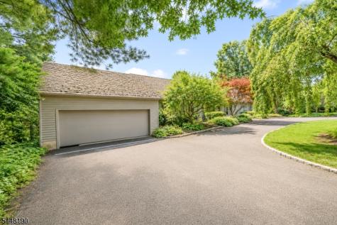 8 Woods Lane Chatham NJ 07928