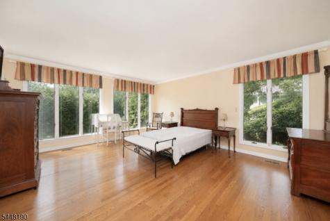 8 Woods Lane Chatham NJ 07928