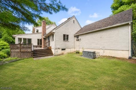 8 Woods Lane Chatham NJ 07928
