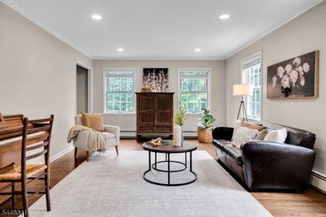 5 Fieldstone Drive Clinton NJ 08833