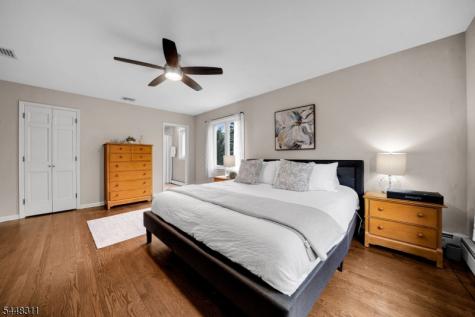 5 Fieldstone Drive Clinton NJ 08833