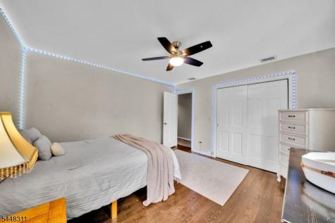 5 Fieldstone Drive Clinton NJ 08833