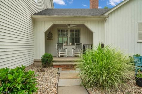 5 Fieldstone Drive Clinton NJ 08833