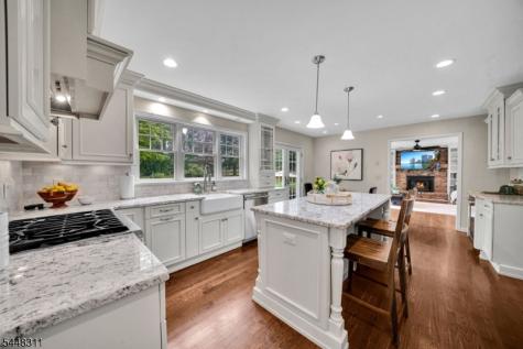 5 Fieldstone Drive Clinton NJ 08833