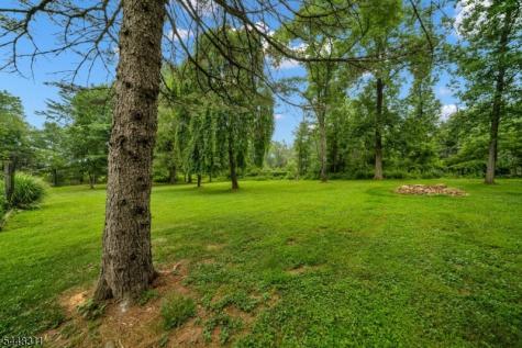 5 Fieldstone Drive Clinton NJ 08833
